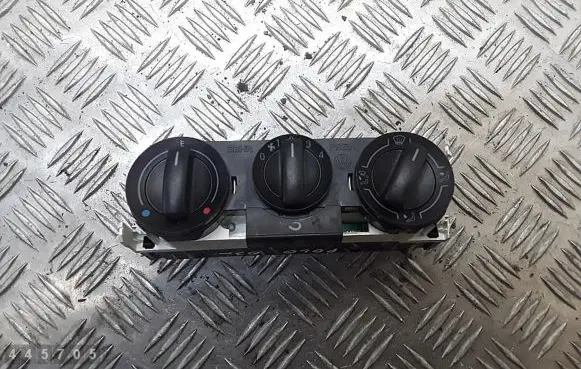 Volkswagen Polo Climate control unit 6Q0819045Q