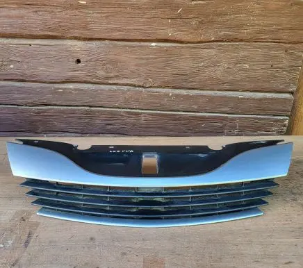 Renault Laguna II Front grill 42114