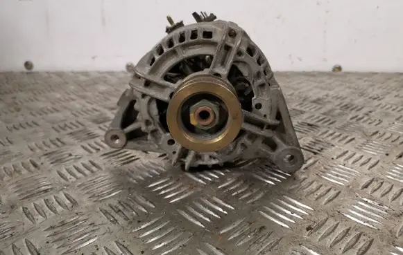 Toyota Corolla E120 E130 Generator/alternator 270600D020