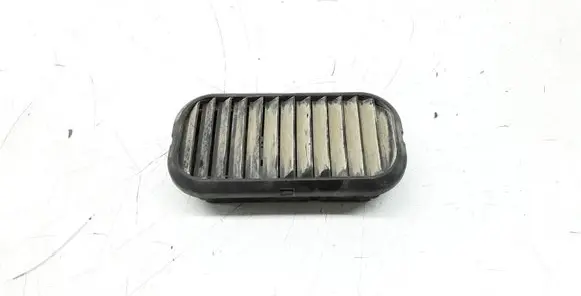 Mercedes-Benz Vaneo W414 Quarter panel pressure vent 