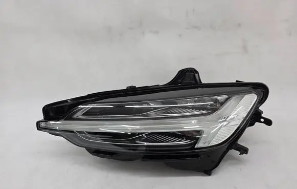 Volvo S60 Headlight/headlamp 32338020