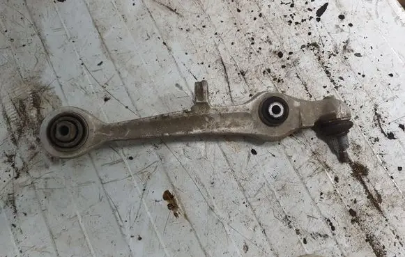 Volkswagen PASSAT B5 Front lower control arm/wishbone NOCODE