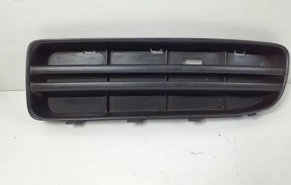 Front bumper lower grill