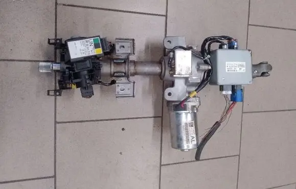 Opel Corsa C Steering rack electric part 13205206