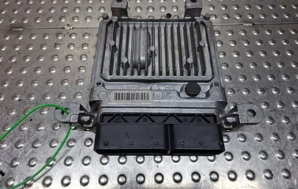 Mercedes-Benz GLK (X204) Engine control unit/module S27705951 A6519005301 A6519013301