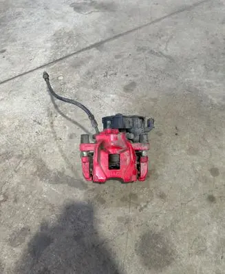 Ford Focus Rear brake caliper JX612D252B