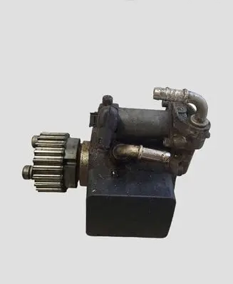 Seat Toledo IV (NH) Fuel injection high pressure pump 03L130755H 300911072659