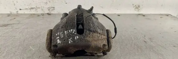Opel Zafira A Front brake caliper