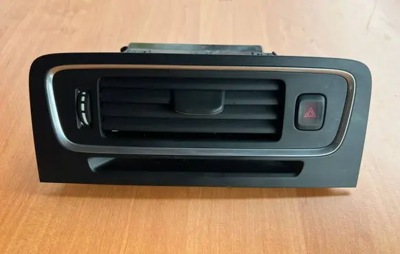 Volvo V60 Dash center air vent grill 30791699 7330000