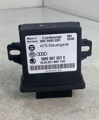 Volkswagen PASSAT B7 Light module LCM 5M0907357E 5WK50281