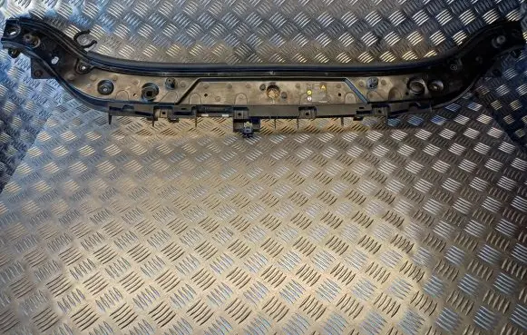Renault Megane II Radiator support slam panel 8200137494