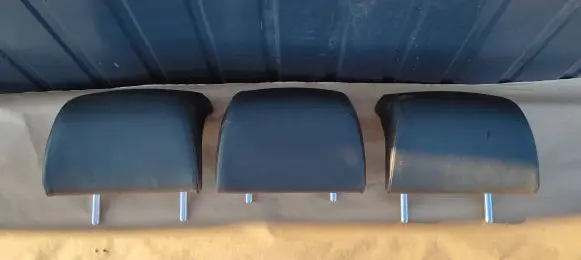 Opel Vectra C Rear seat headrest 