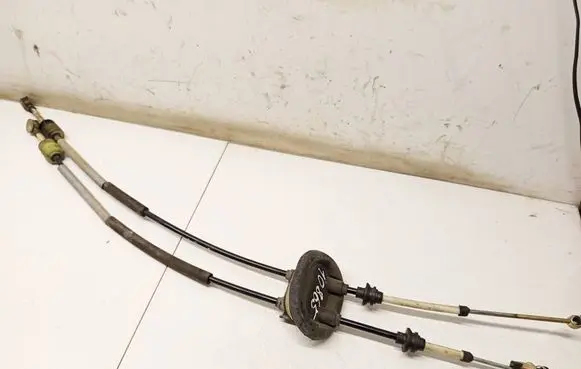 Peugeot 307 Gear shift cable linkage 