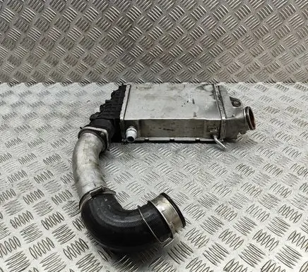 Mercedes-Benz E W213 Intercooler radiator A6420900414