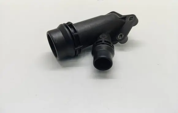 BMW 5 E60 E61 Engine coolant pipe/hose 2247744 11122247744