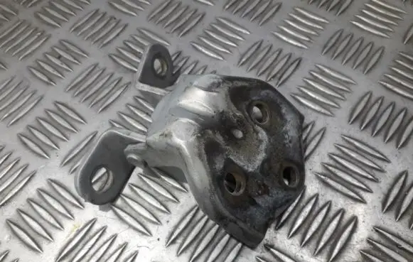 Hyundai Matrix Front door upper hinge