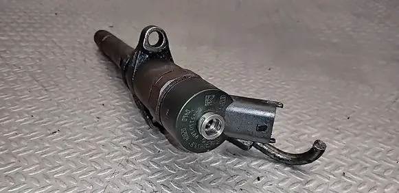 Volvo V50 Fuel injector 045110188