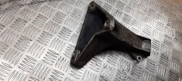 Volkswagen PASSAT B5 Engine mounting bracket 8D0199308