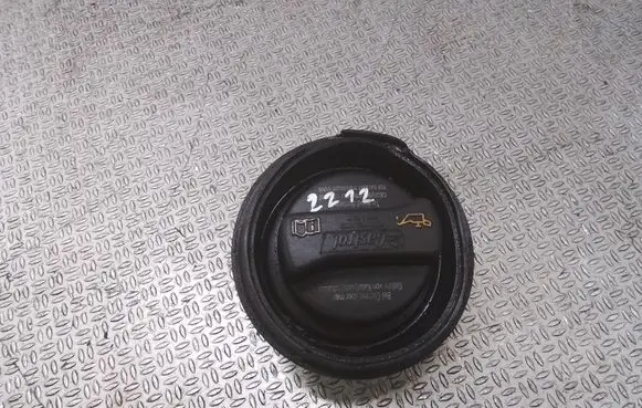 Volkswagen Golf IV Oil filler cap 038133287C
