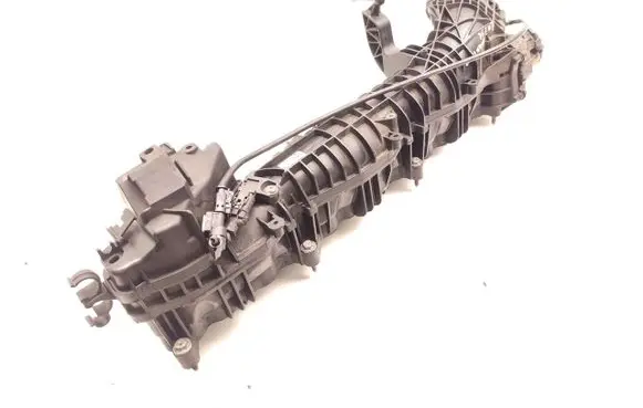 BMW 3 E90 E91 Intake manifold 7811909 781190910