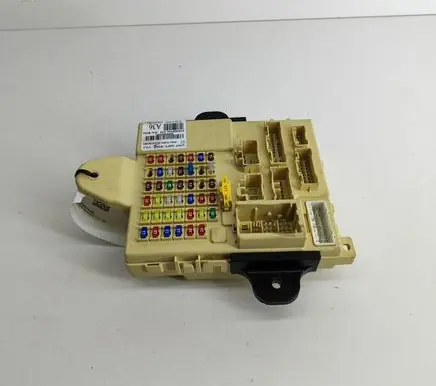 KIA Sorento Fuse module 954002P934 97RA012341