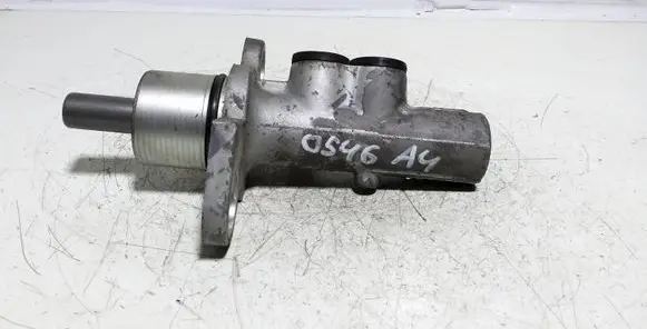 Audi A4 S4 B5 8D Master brake cylinder