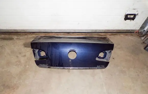 Volkswagen PASSAT B7 Tailgate/trunk/boot lid
