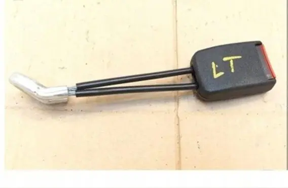 Volkswagen New Beetle Rear seatbelt buckle