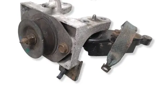 Opel Vivaro Gearbox mount 8200426815