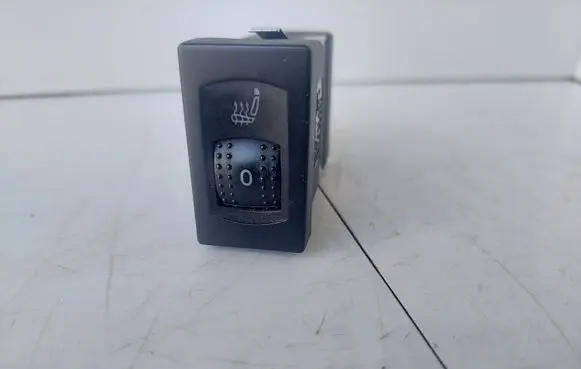 Volkswagen PASSAT B5 Seat heating switch 3B0963564C