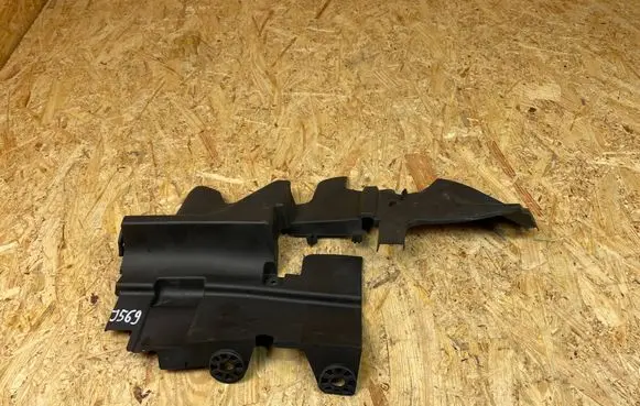 Front bumper mounting bracket