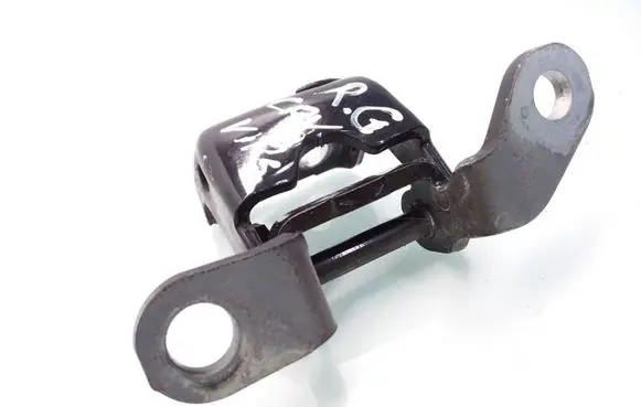 Honda CR-V Rear door upper hinge