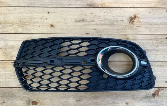 Audi Q5 SQ5 Front bumper lower grill 8R0807681