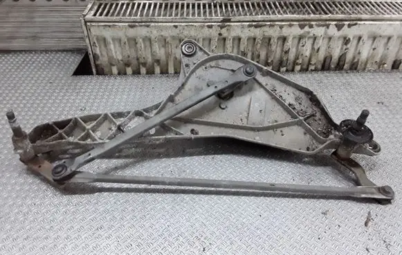 Renault Laguna II Front wiper linkage and motor 53564102