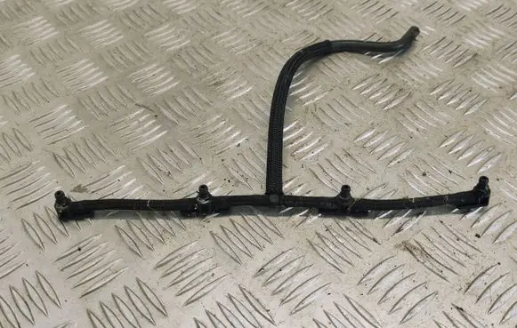 Opel Zafira C Fuel line/pipe/hose 