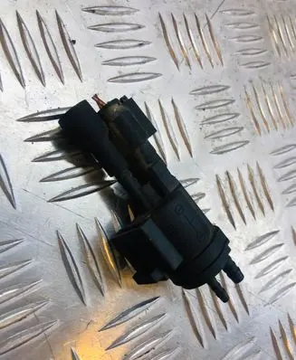 Mercedes-Benz C W204 Vacuum valve 0025407097