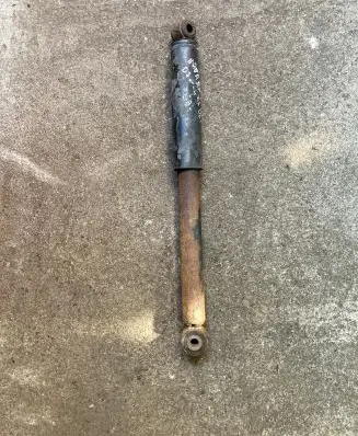 Nissan Navara D40 Rear shock absorber/damper