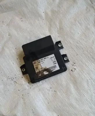 Volkswagen PASSAT B6 Hand brake control module 3C0907801J 16887301A 000014G889