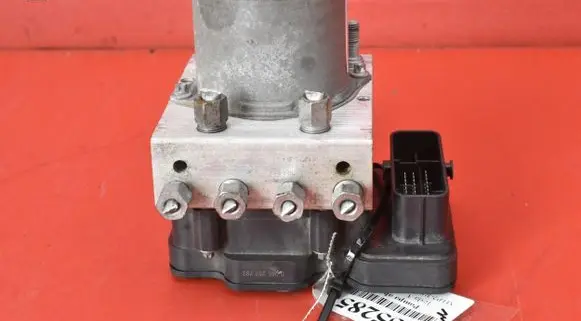 Tesla Model 3 ABS Pump 1044745-00-B