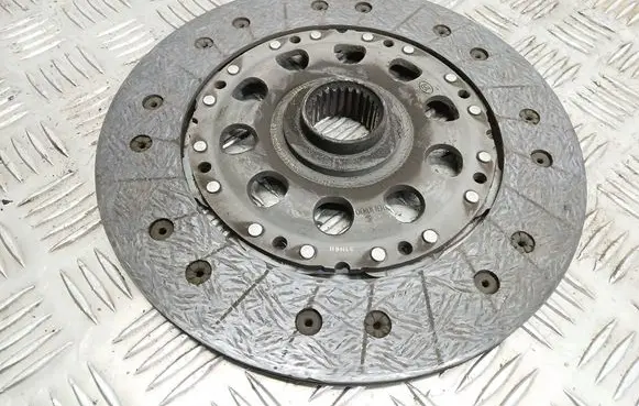BMW 5 F10 F11 Clutch pressure plate 8619872