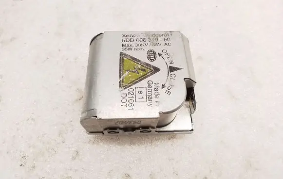 BMW X5 E53 Headlight ballast module Xenon 5DD00831950