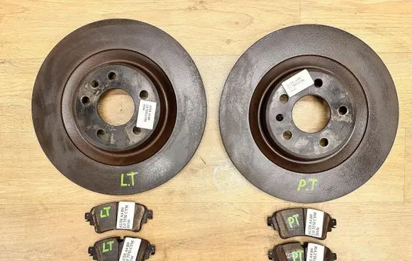 Audi A4 S4 B9 8W Brake pads (front) 4H0615601K 8W0416M