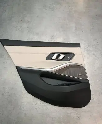 BMW 3 G20 G21 Tailgate/trunk side cover trim 7353230