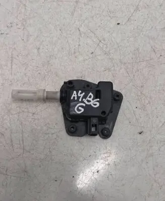 Audi A4 S4 B6 8E 8H Tailgate boot lock/latch motor 8E9827833