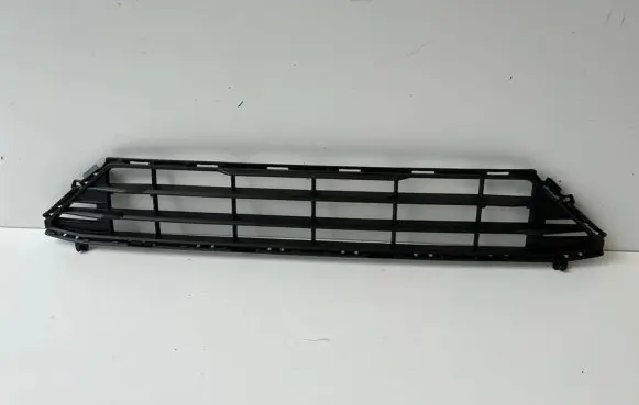 Volvo XC60 Front bumper lower grill 32296070