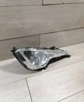 Hyundai i40 Front fog light 92202-3z000