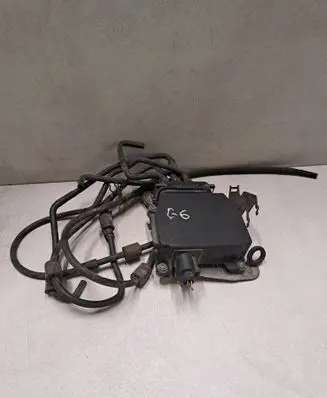 Volkswagen Touran I Turbo solenoid valve 6Q0131075