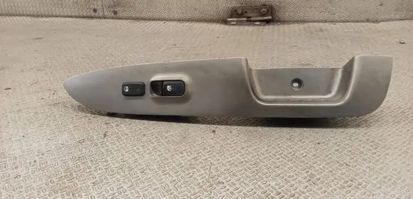 KIA Carens II Electric window control switch 935751D500