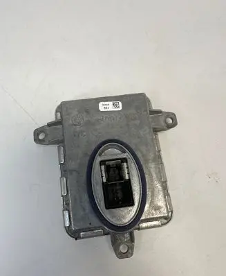 BMW M5 Headlight ballast module Xenon 7296090 130732931700 1905130539