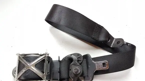 BMW 4 F32 F33 Front seatbelt 34097873